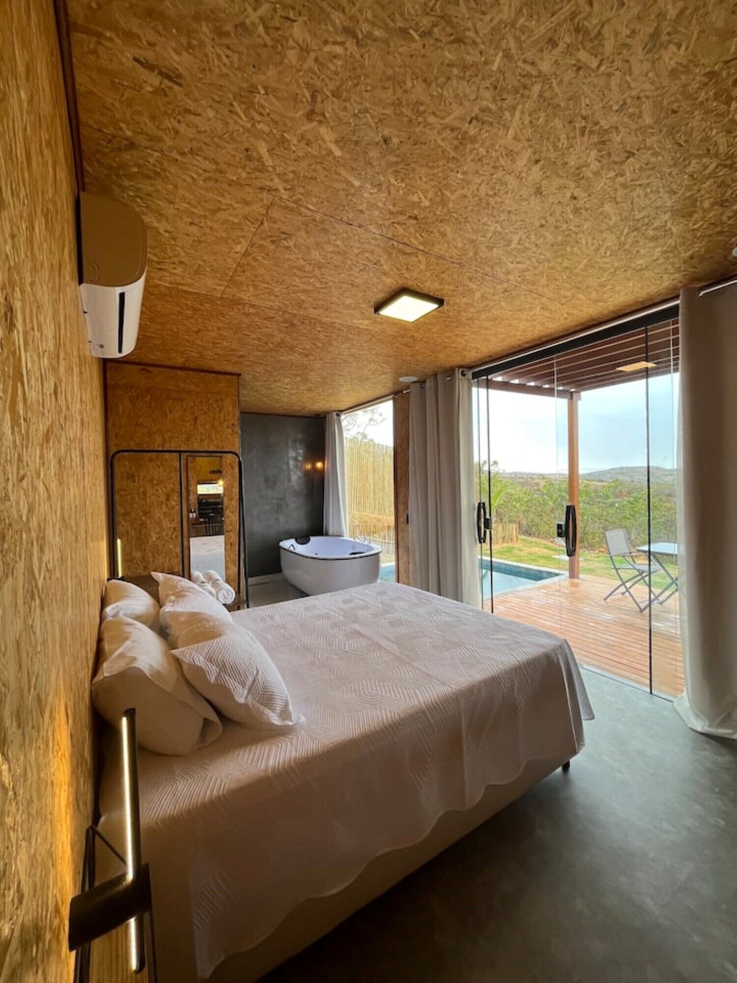 1 chambre, accès au Wi-Fi (inclus), literie fournie