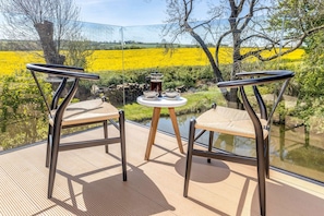 Outdoor dining - NEW Luxury Countryside Retreat for Family and Friends (Clipston)