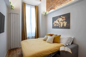 1 bedroom, iron/ironing board, WiFi, bed sheets