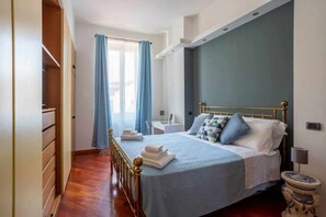 3 habitaciones, escritorio y sistema de insonorización 
