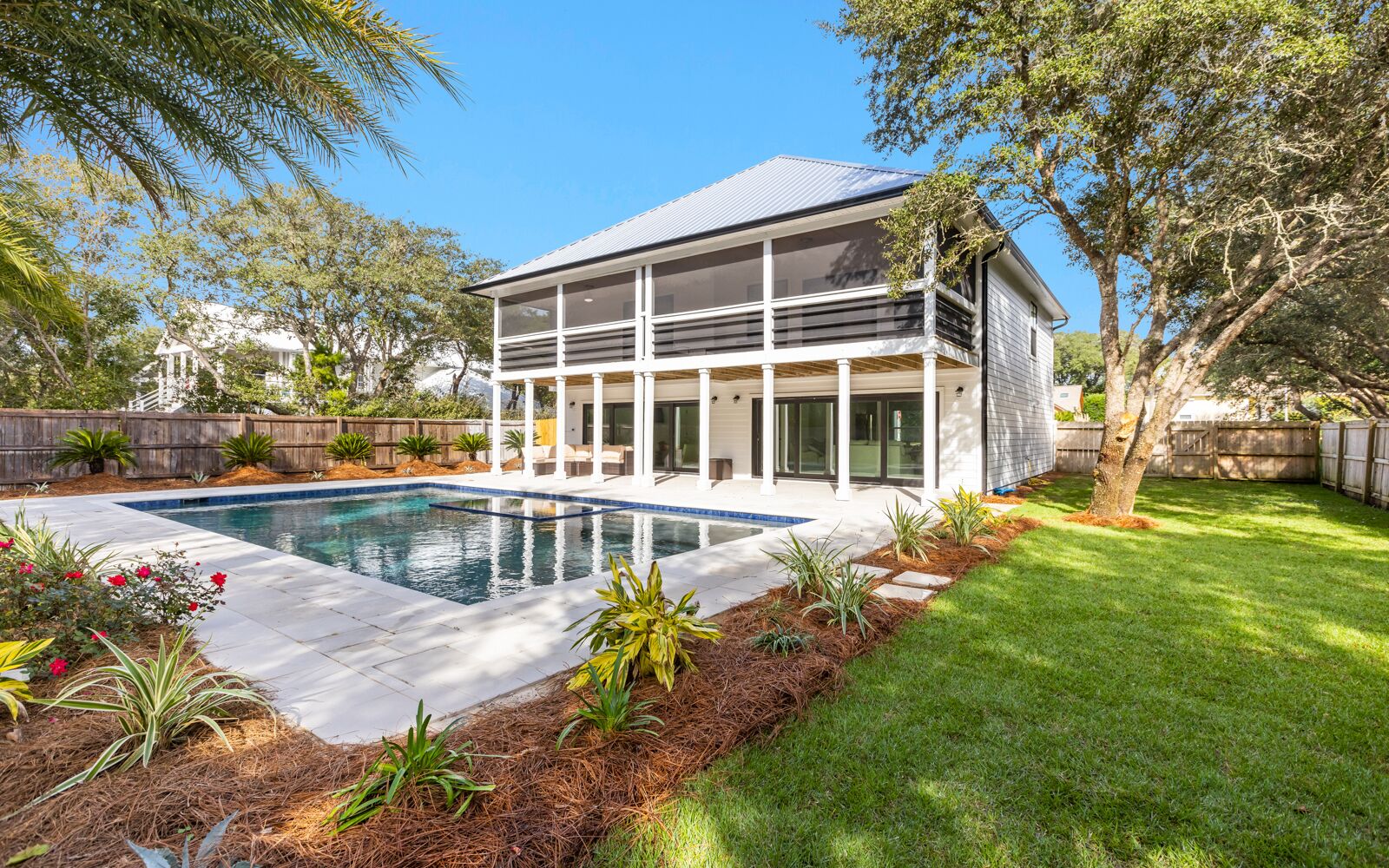 Brand New Luxurious Home w Private Pool, Hot Tub, Gated Neighborhood
