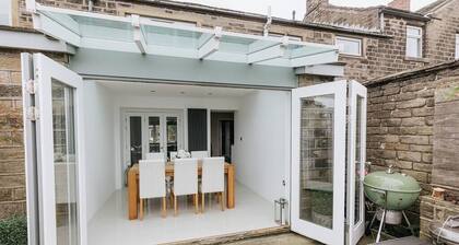 Beautiful Two Bedroom Cottage with Amazing Views