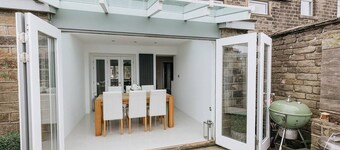 Beautiful Two Bedroom Cottage with Amazing Views