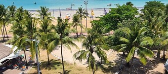 CHARMING APARTMENT ON MACEIÓ'S SEAFRONT