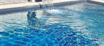 The long Barn  Ericeira cascade pool/sunken outdoor lounge, walk to beach (18)