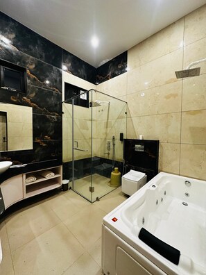 Bathroom - Singaras Coffee Country (Ootacamund)
