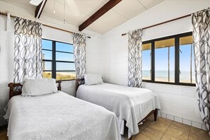 3 bedrooms, free WiFi, bed sheets - WELCOME TO SMITH COTTAGE! (St. George Island)