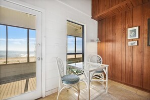 Dining - WELCOME TO SMITH COTTAGE! (St. George Island)