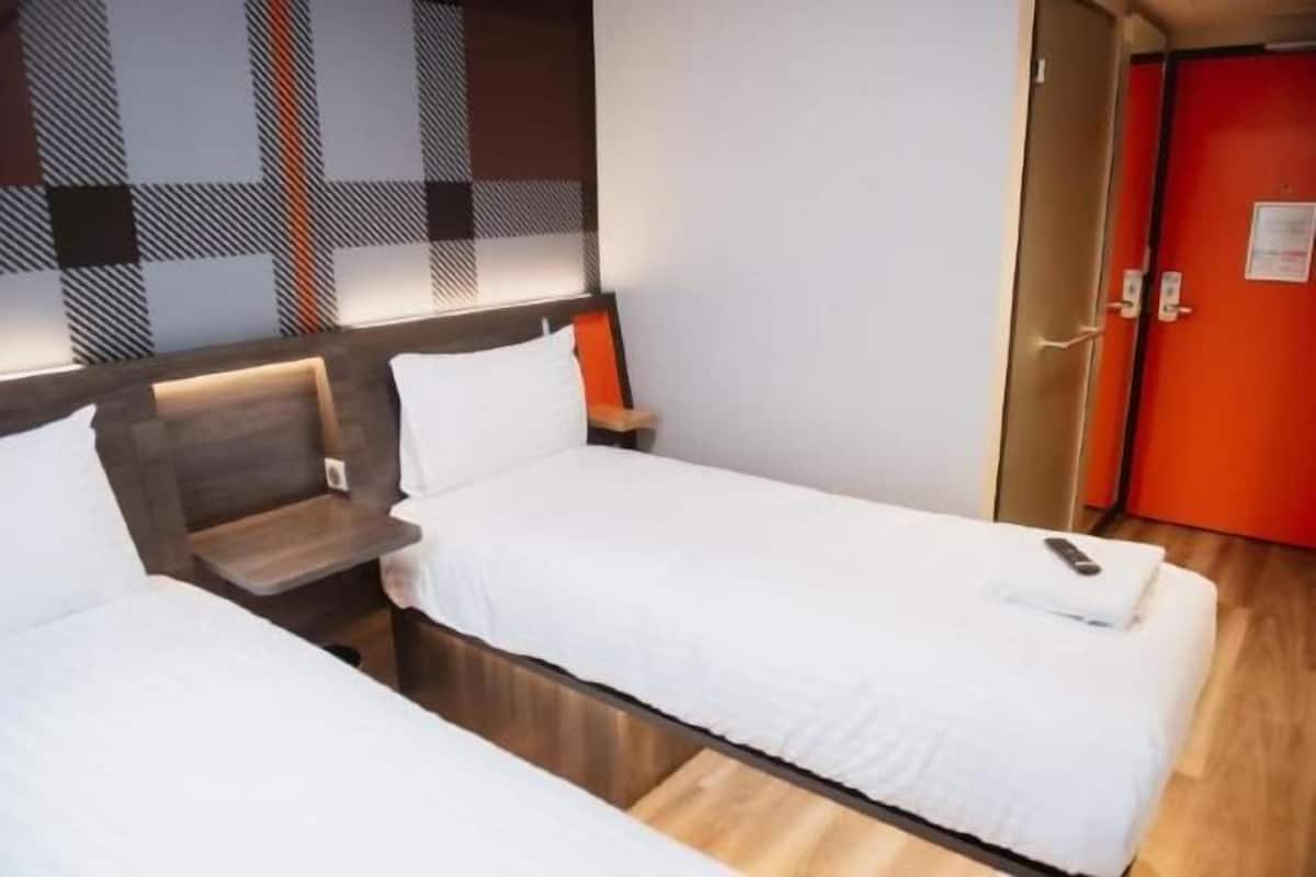 1 bedroom, free WiFi, bed sheets