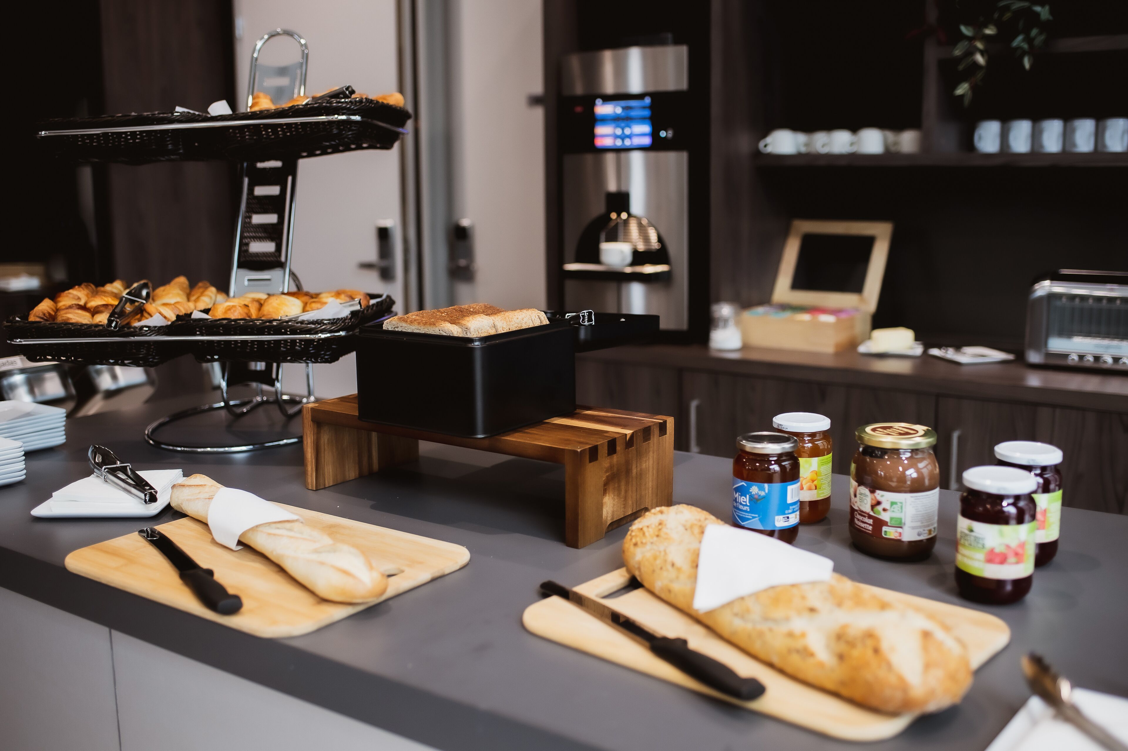 每日供应欧陆式早餐（每人 EUR 12.50）