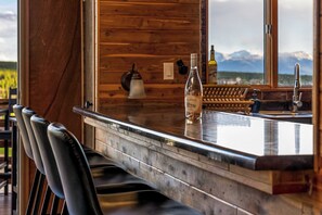 Bar (in der Unterkunft)