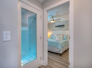 6 bedrooms, iron/ironing board, free WiFi, bed sheets