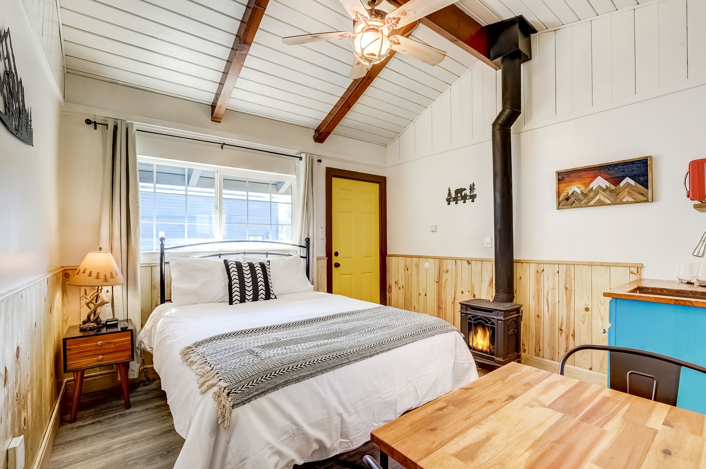 1 chambre, bureau, Wi-Fi, draps fournis