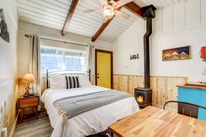 1 chambre, bureau, Wi-Fi, draps fournis