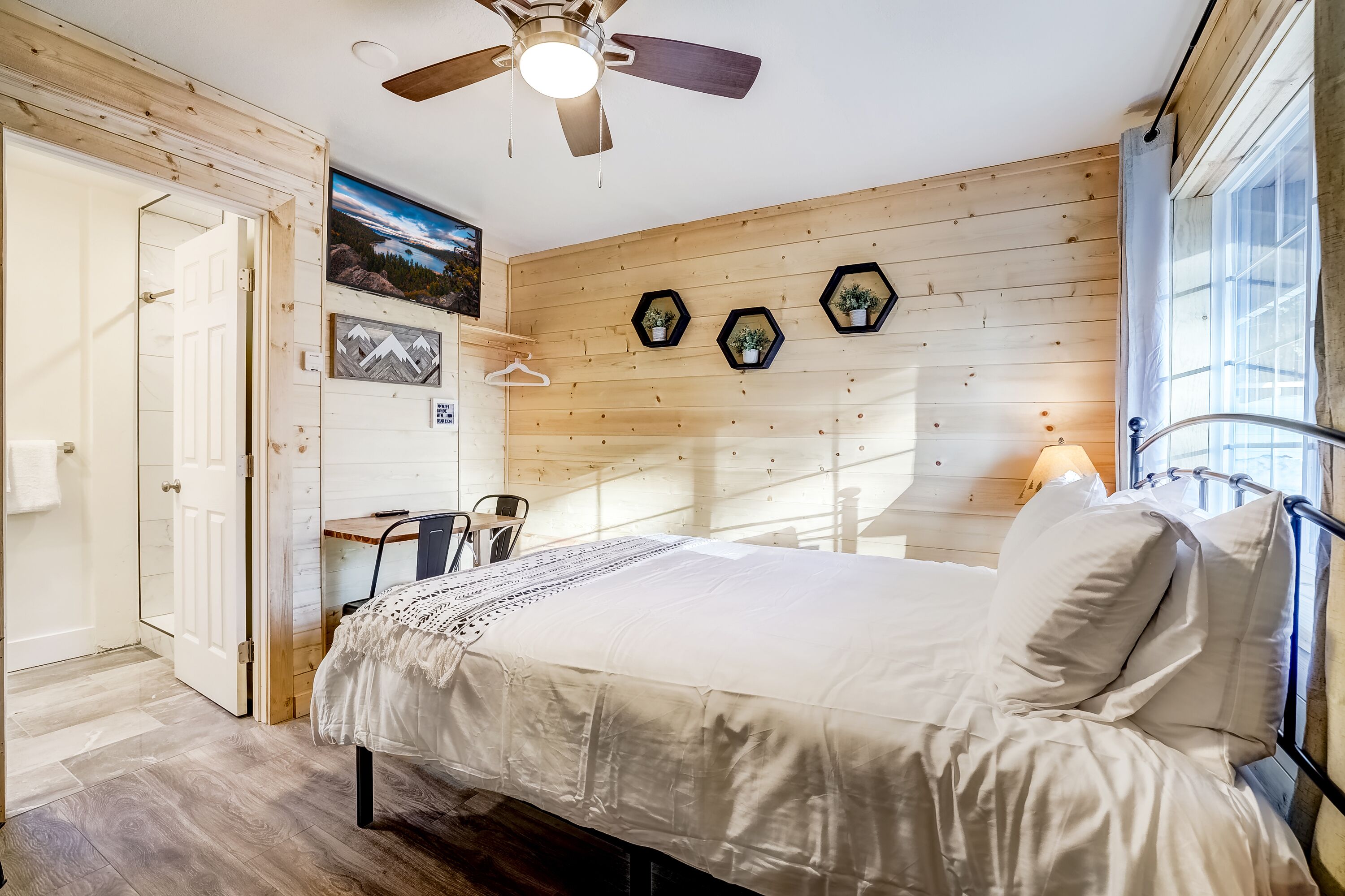 1 chambre, bureau, Wi-Fi, draps fournis