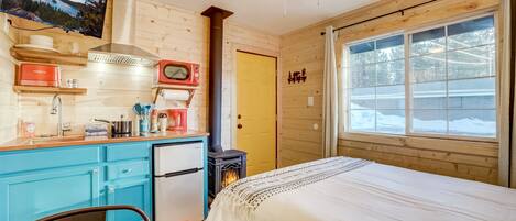 1 habitación, escritorio, wifi y ropa de cama