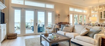 4 br - 3ba- Sleeps 9 Beautiful Oceanfront Family home with private beach access