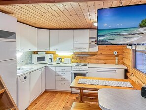 Réfrigérateur, micro-ondes, lave-vaisselle