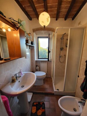 Shower - Il Maniero Country House (Cetona)