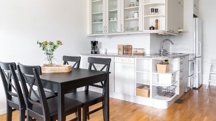 1br apartment with patio in Lauttasaari