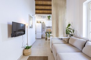 Smart TV - PENTHOUSE WITH SEAVIEW TERRACE IN THE CITY'S HEART (Cagliari)