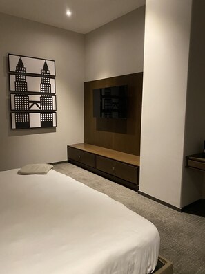 Deluxe Suite | Premium bedding, down duvets, in-room safe, desk - Antigua Hotel Boutique (Atizapan de Zaragoza)
