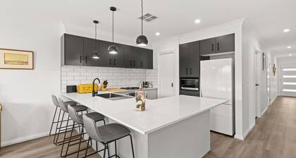 Libbity's at The Point by Experience Jervis Bay