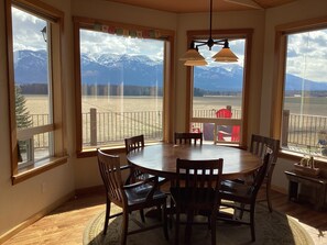 Dining - August Availability!  Large Bigfork home with mountain Views. (Bigfork)