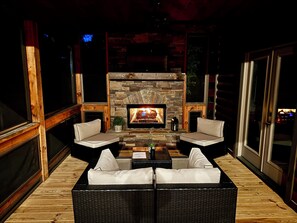 Interior - Summer Vaca Deals-Book Today; 8 min to Downtown - Hot Tub, Game Rm, Firepit (Blue Ridge)