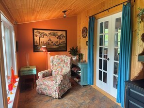 Interior - Twin Pines at the Lake -  waterfront access w/ docks, swimming, fishing, boating (Cooperstown)