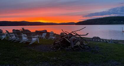 Twin Pines at the Lake - waterfront access w/ docks, swimming, fishing, boating