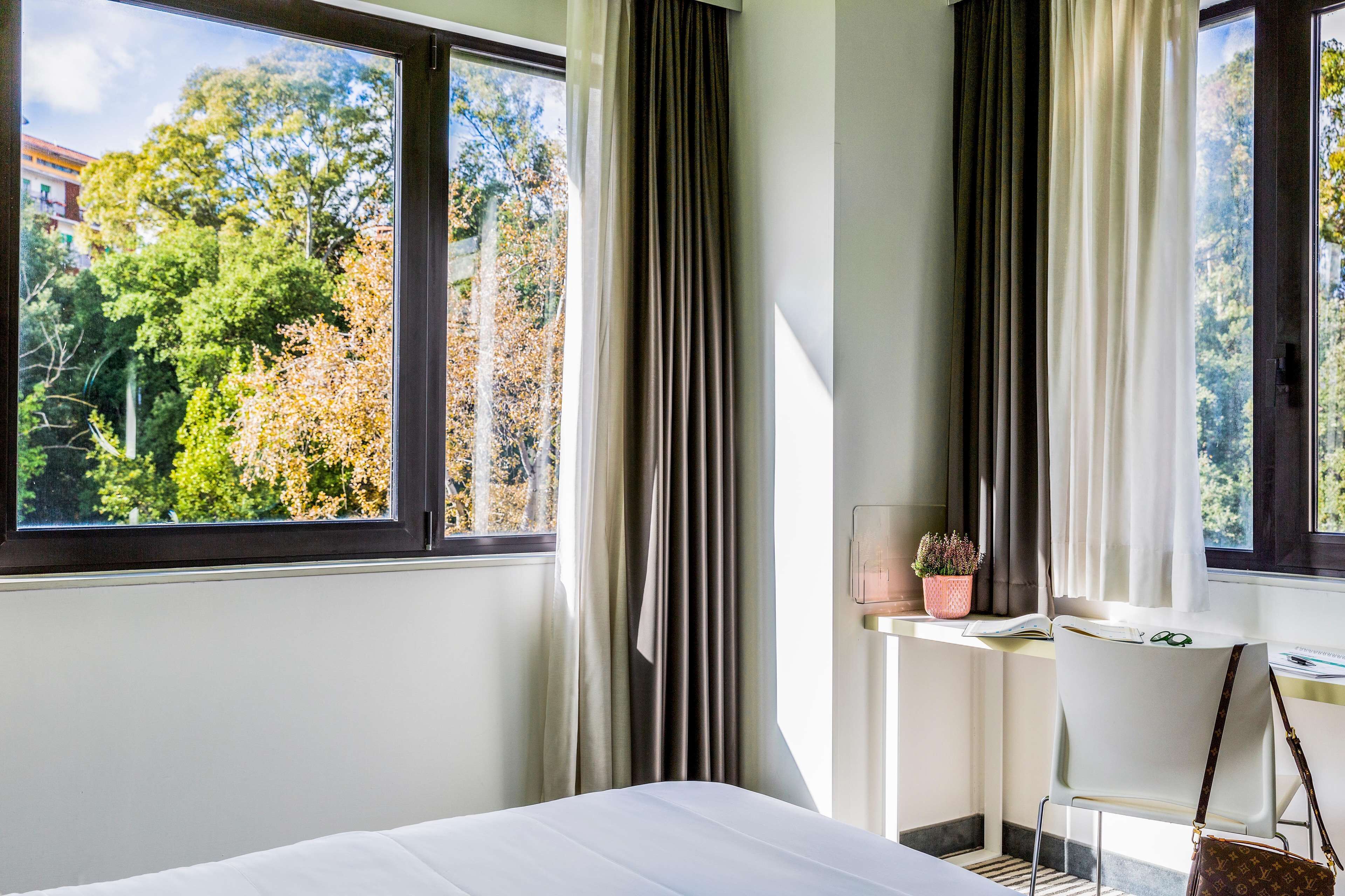 Premium Tripla | Minibar, in-room safe, desk, soundproofing