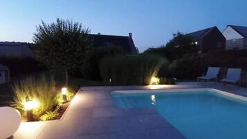 Piscine extérieure, piscine chauffée