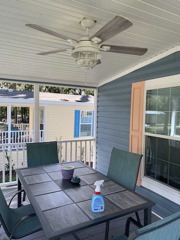 Outdoor dining