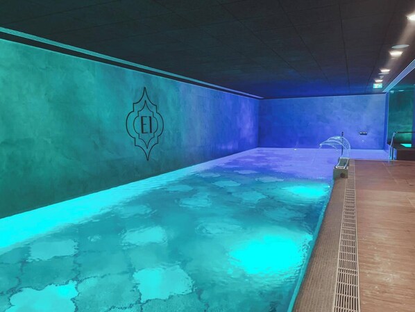 Indoor pool - E1 Gibraltar (Gibraltar)