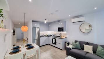 Premium-studiosuite | Opholdsområde | 44-tommers LED-tv med digitale kanaler, tv, Netflix