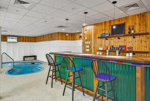 Condo, 1 Queen Bed with Sofa bed (Pinnacle D09) | Bar (on property) - Pinnacle D09 (Killington)