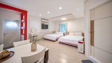 Basic Room, 1 Bedroom (Hermoso (must with pet)) | 1 bedroom, free WiFi