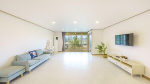 Quarto básico, 2 quartos (Safia (with pet)) | 1 quarto, Wi-Fi de cortesia