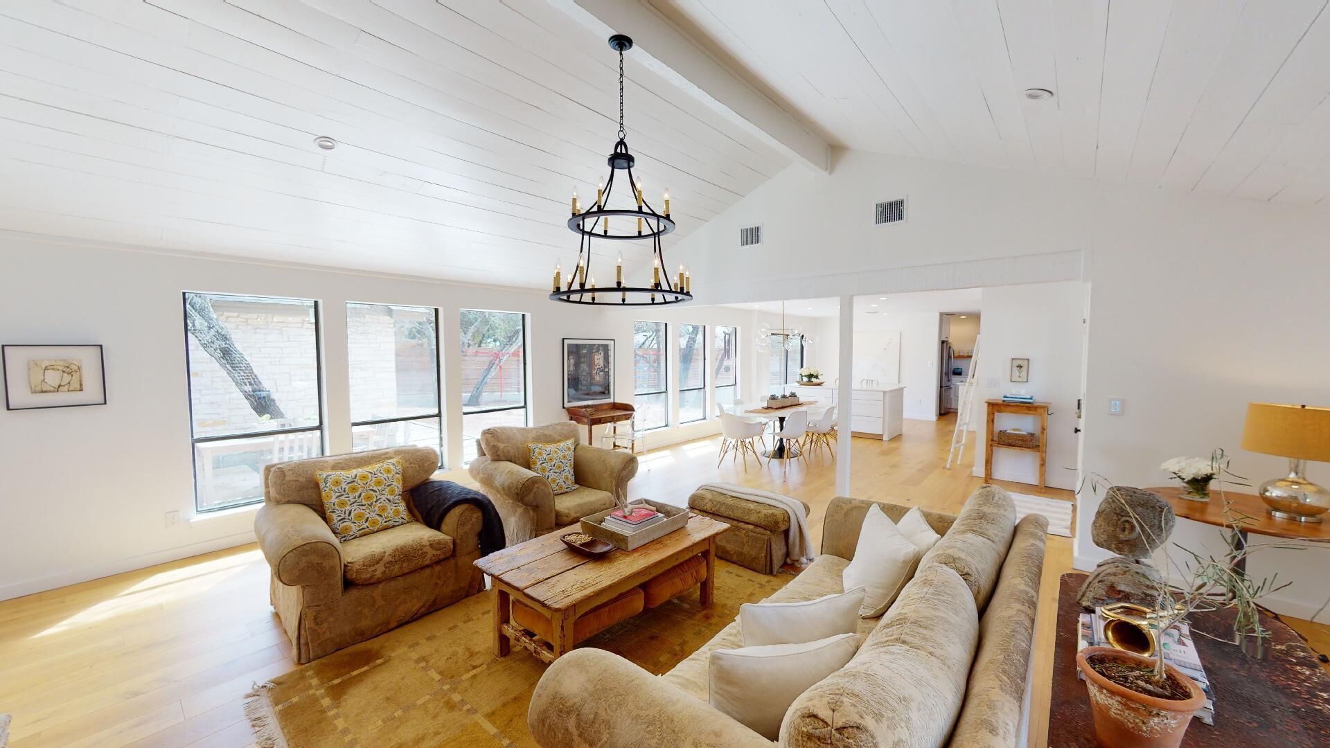 Family Friendly Home near Downtown Austin, Parks, Trails and more!