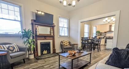 Bearcat Bungalow located in the heart of Downtown