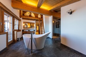 Badewanne, Haartrockner