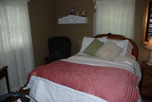 1 chambre, fer et planche à repasser, lit parapluie, Wi-Fi gratuit