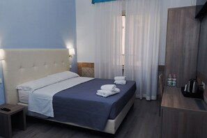 Bureau, Wi-Fi gratuit, draps fournis