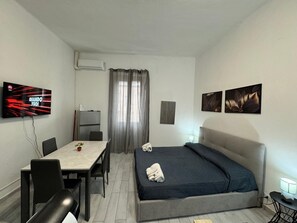 1 Schlafzimmer, Bügeleisen/Bügelbrett, WLAN, Bettwäsche