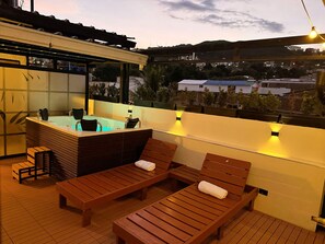 Terrace/patio - HOTEL 9.5 SAN FERNANDO (Cali)