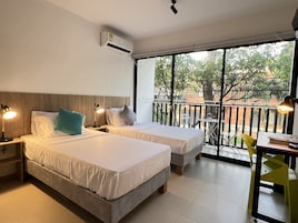 Ropa de cama de alta calidad, cubrecamas y colchones con pillow-top