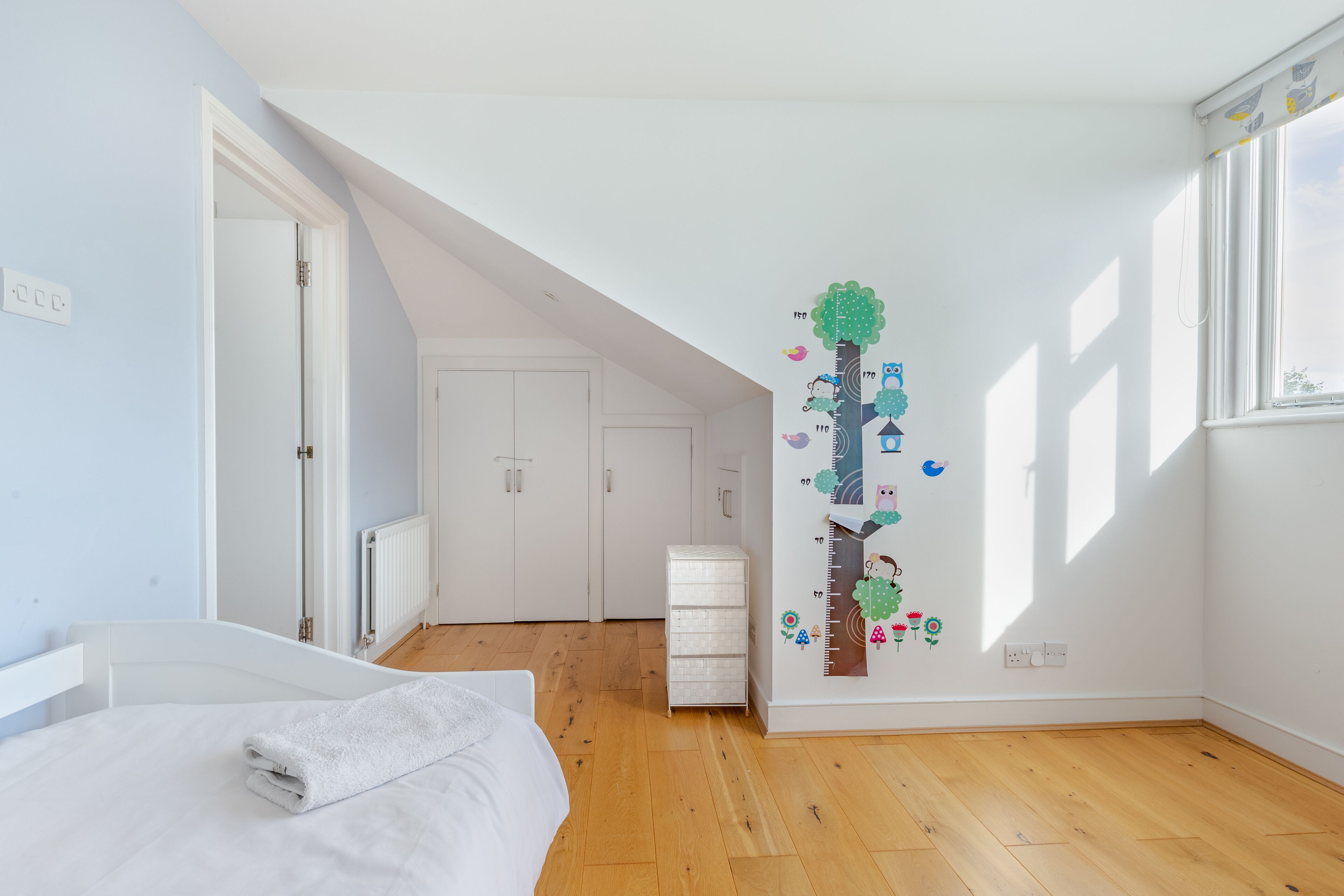 3 عدّة غرف نوم ومكتب ومكواة/لوح كي وواي فاي مجانًا