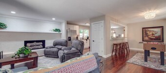 3-BR Family Friendly Fun Find! —Foosball —Piano