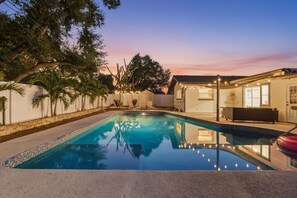 Outdoor pool, a heated pool - 5 Min to Beach - Luxury Renovated HEATED POOL Home  2 King Beds (Largo)